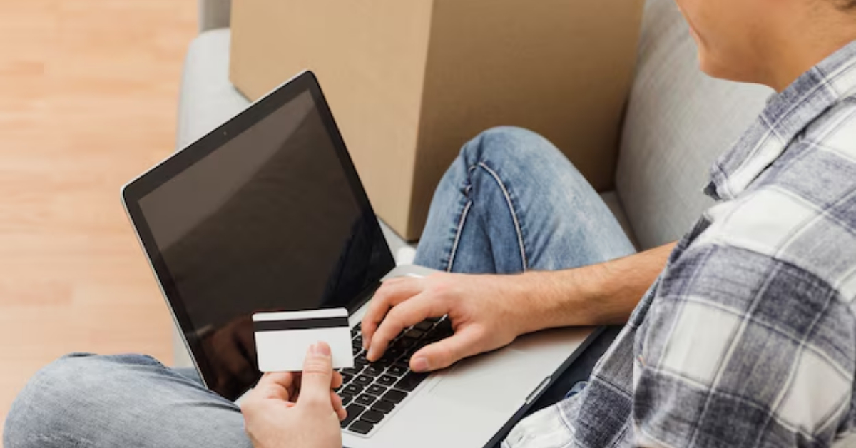 Esevel - Cheapest way to ship a laptop Blog Thumbnail
