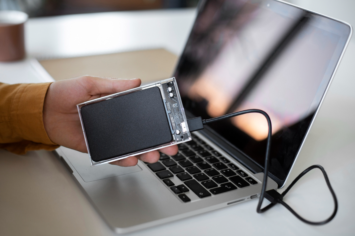 Esevel - Shipping Laptops With Lithium Batteries 2026 Rules
